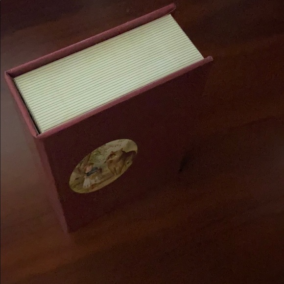 Fairy Tales Storybook Cosmetics - Picture 4 of 6